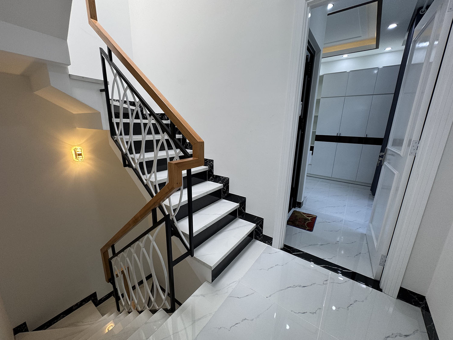 Tuyệt phẩm 3lầu full nội thất cao cấp (xây ở) hẻm ôtô 7 chỗ đổ trong nhà khu VIP Nguyễn Thượng Hiền